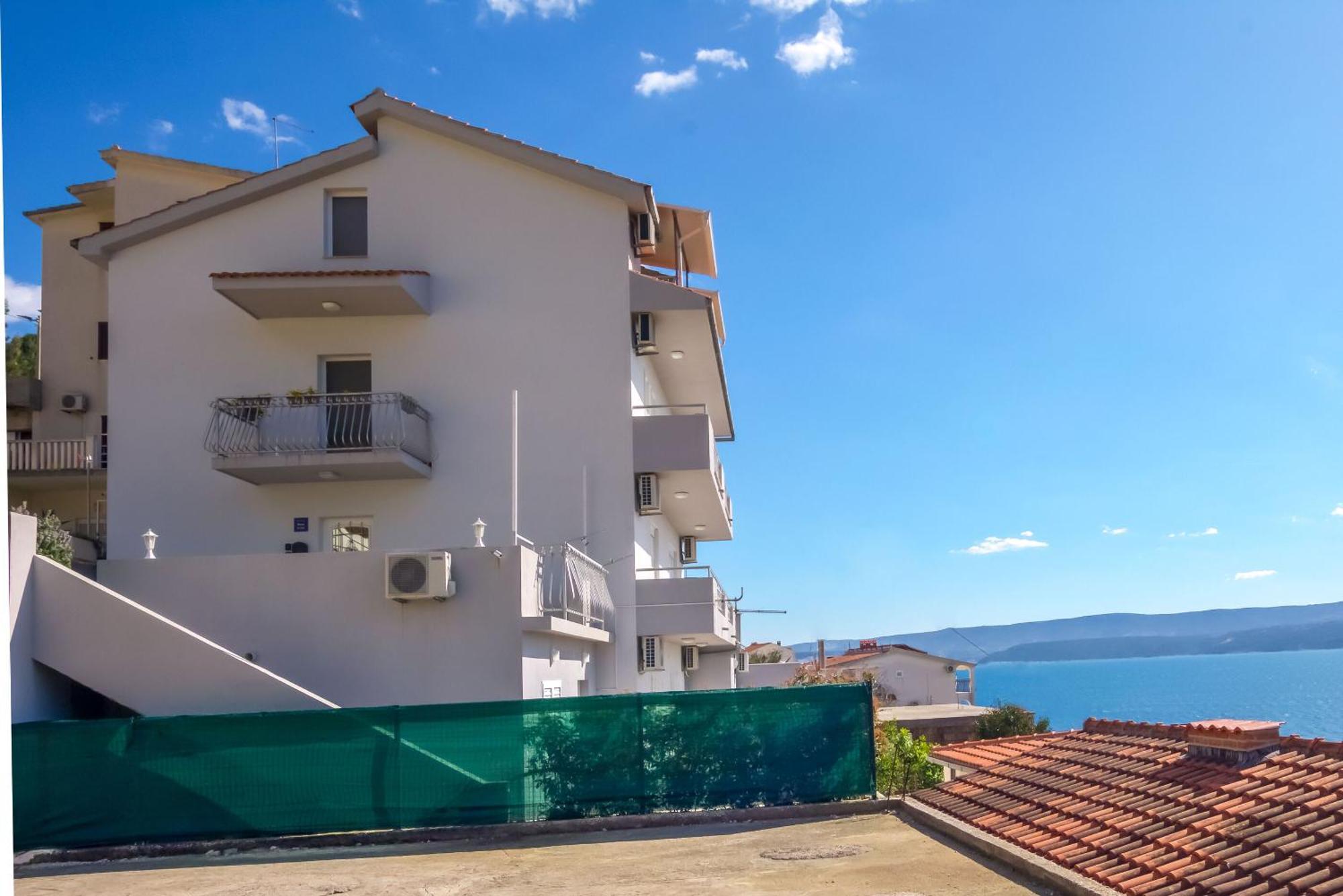 Apartments Sonata Omis Exterior photo