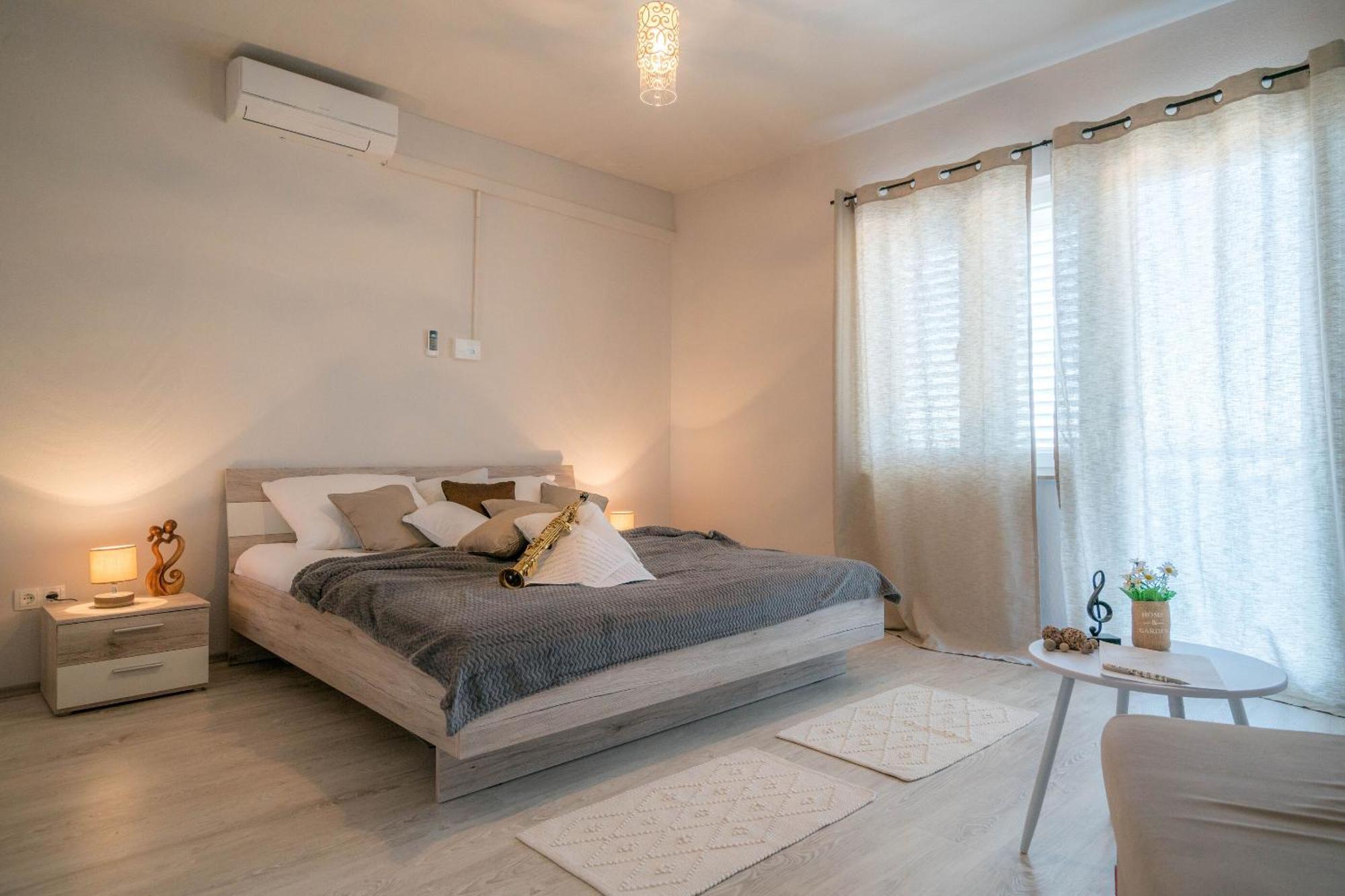 Apartments Sonata Omis Exterior photo