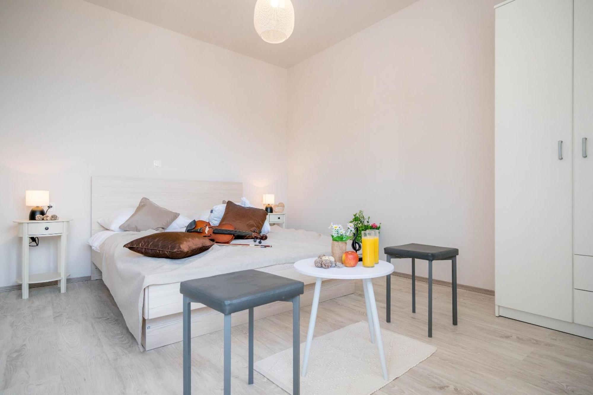 Apartments Sonata Omis Exterior photo