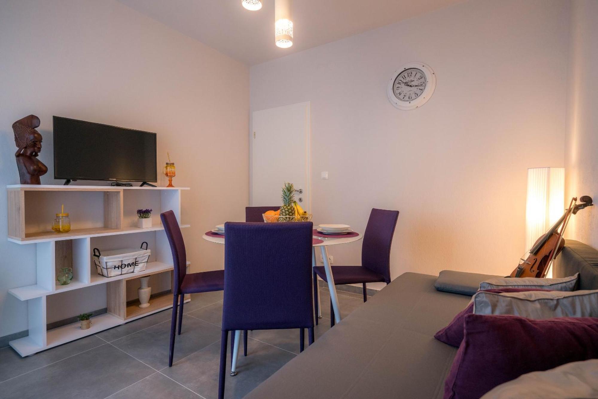 Apartments Sonata Omis Exterior photo